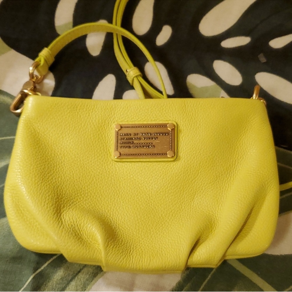 Marc Jacobs crossbody purse